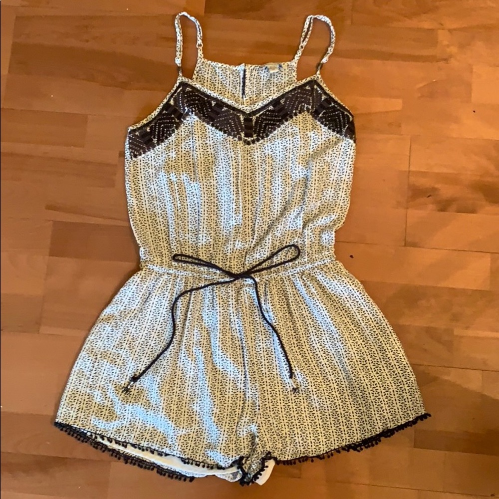 🌵American Eagle Romper